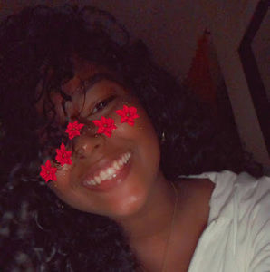 Meet your Posher, Carolina